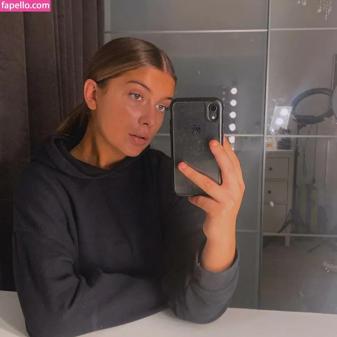 Ellie Couser Onlyfans Photo Gallery 