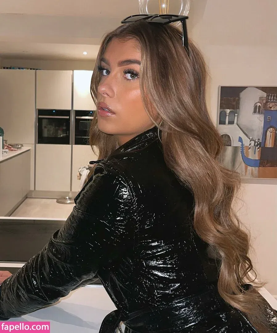 Ellie Couser Onlyfans Photo Gallery 