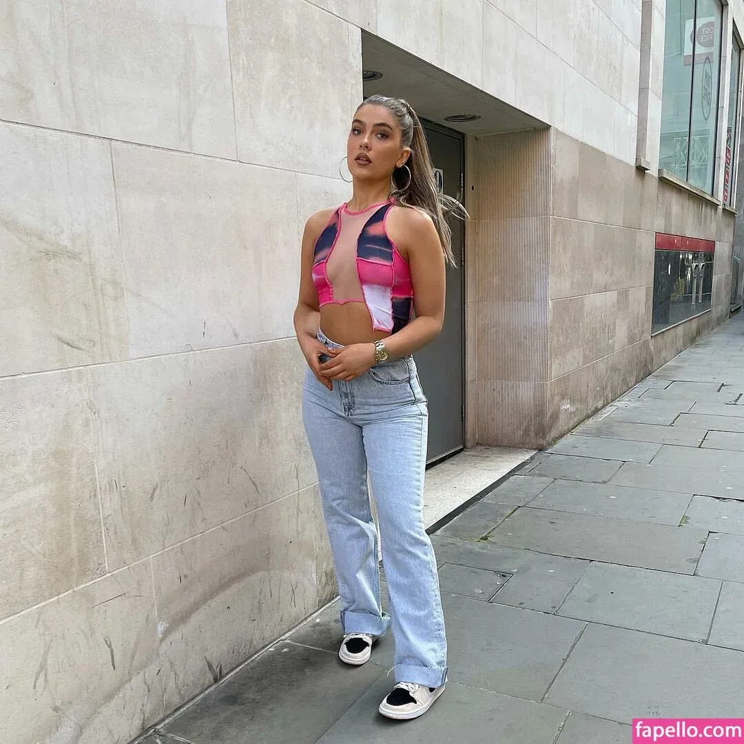 Ellie Couser Onlyfans Photo Gallery 