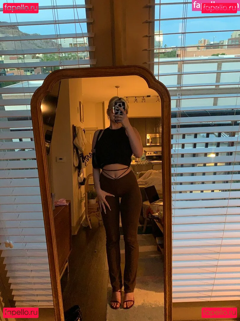 soph8983 Onlyfans Photo Gallery 