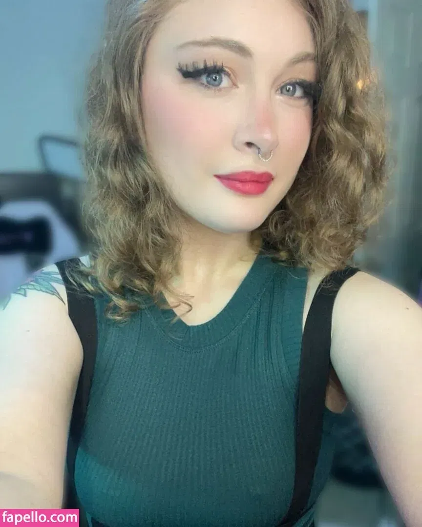 evamilaa Onlyfans Photo Gallery 