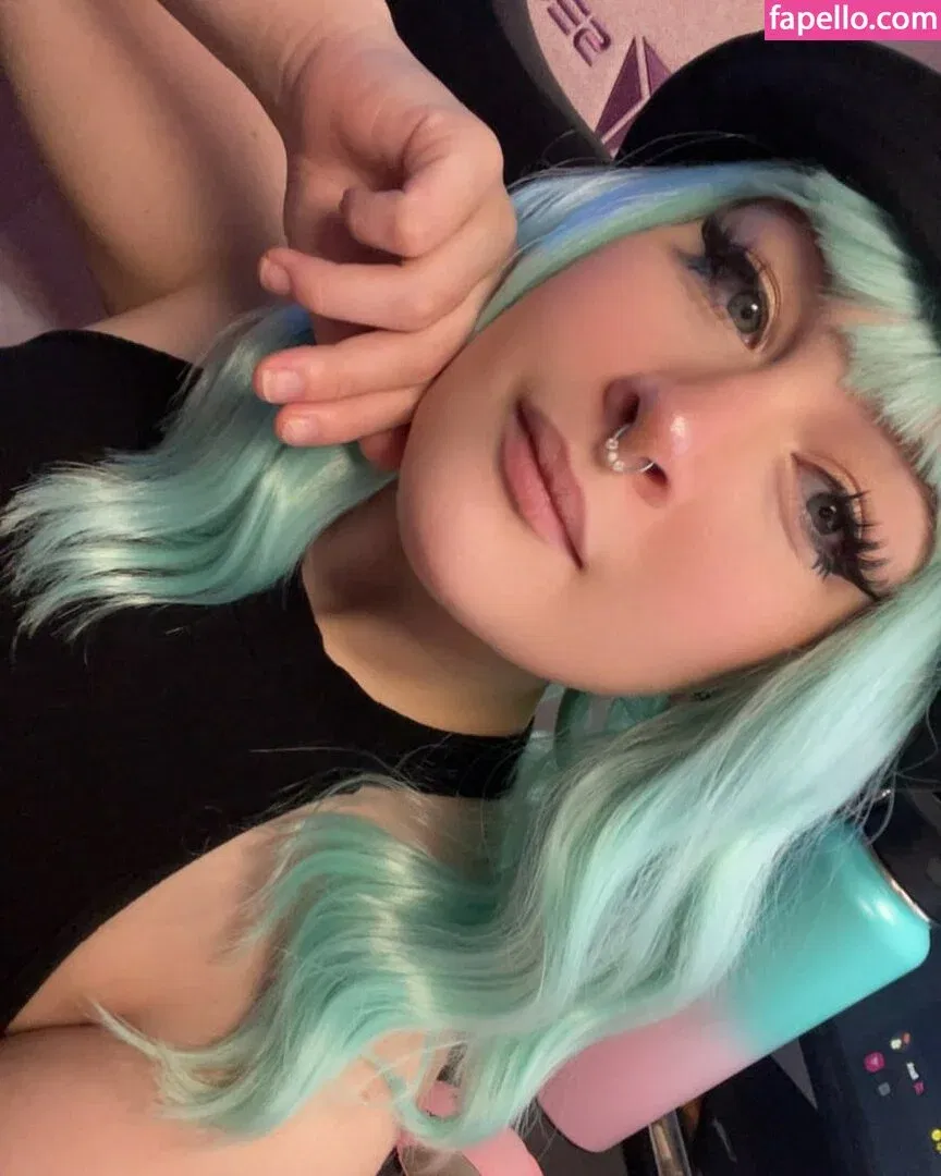 evamilaa Onlyfans Photo Gallery 