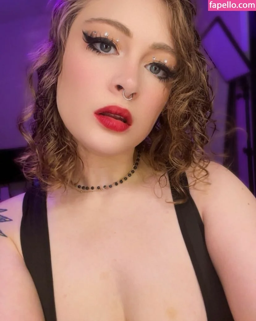 evamilaa Onlyfans Photo Gallery 