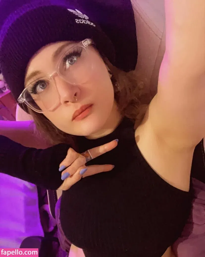 evamilaa Onlyfans Photo Gallery 