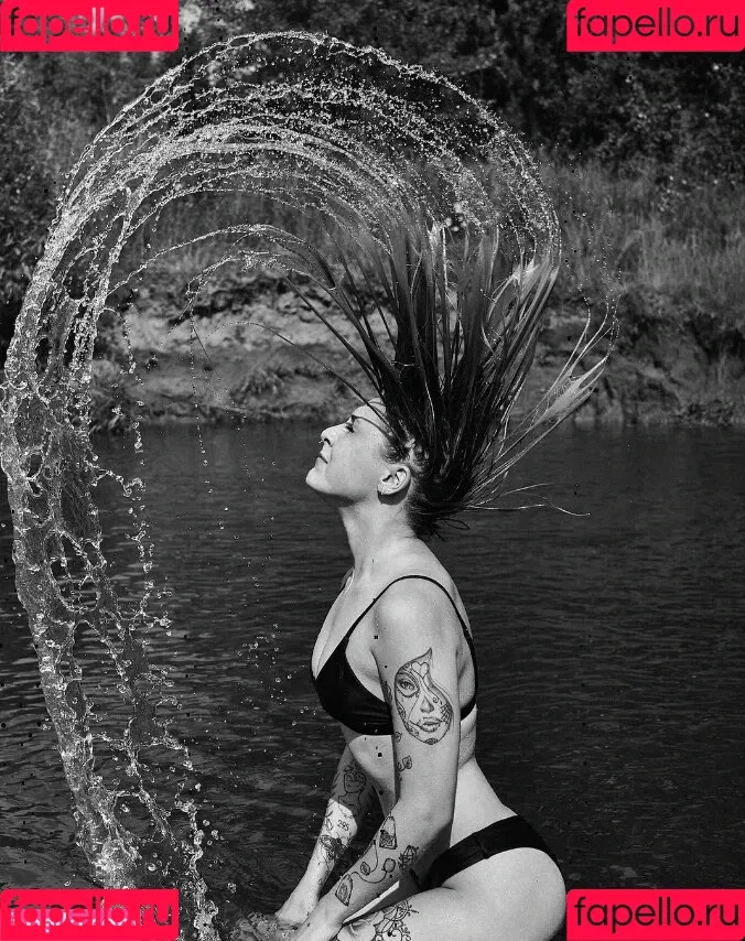 Lisaxptc Onlyfans Photo Gallery 