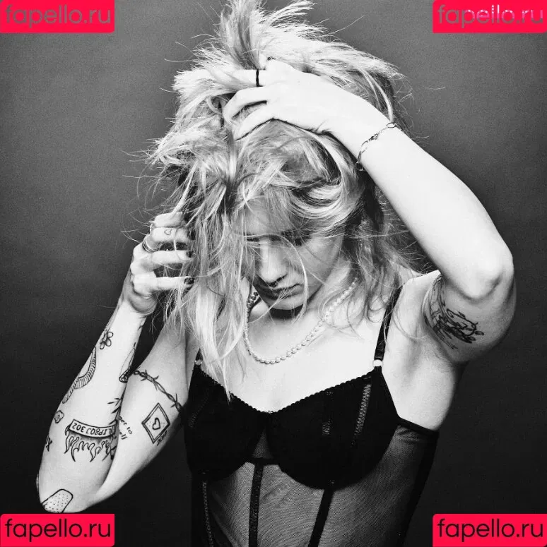 Lisaxptc Onlyfans Photo Gallery 