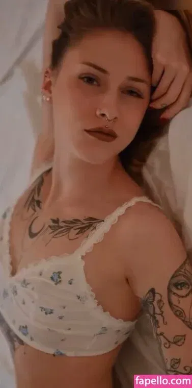 Lisaxptc Onlyfans Photo Gallery 