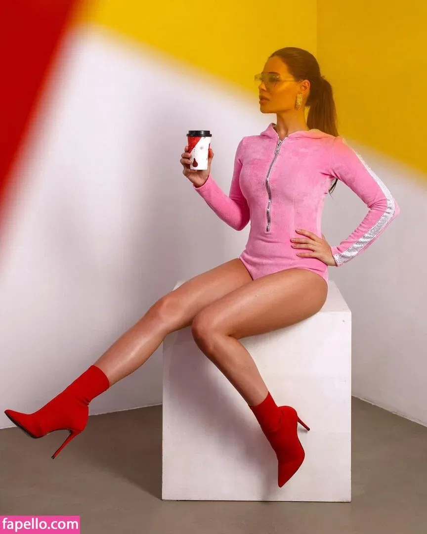 Julia Mikhalkova Onlyfans Photo Gallery 