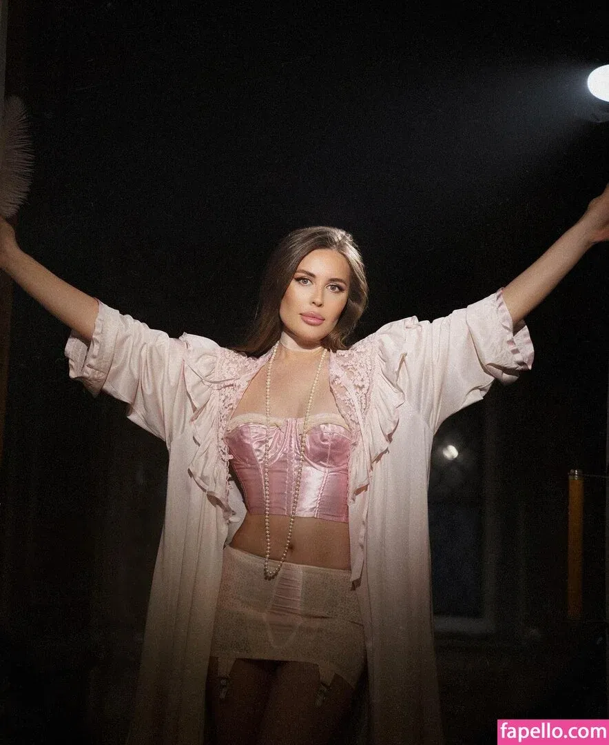 Julia Mikhalkova Onlyfans Photo Gallery 