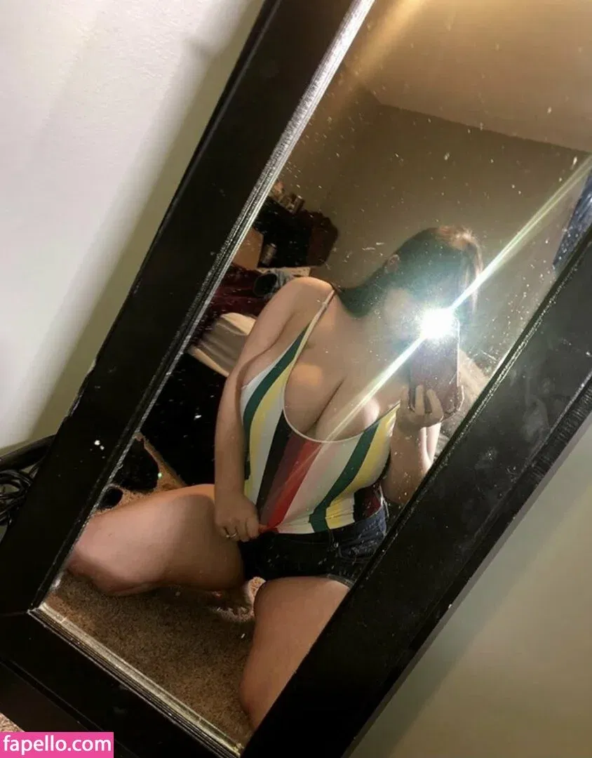 Emaliehall Onlyfans Photo Gallery 