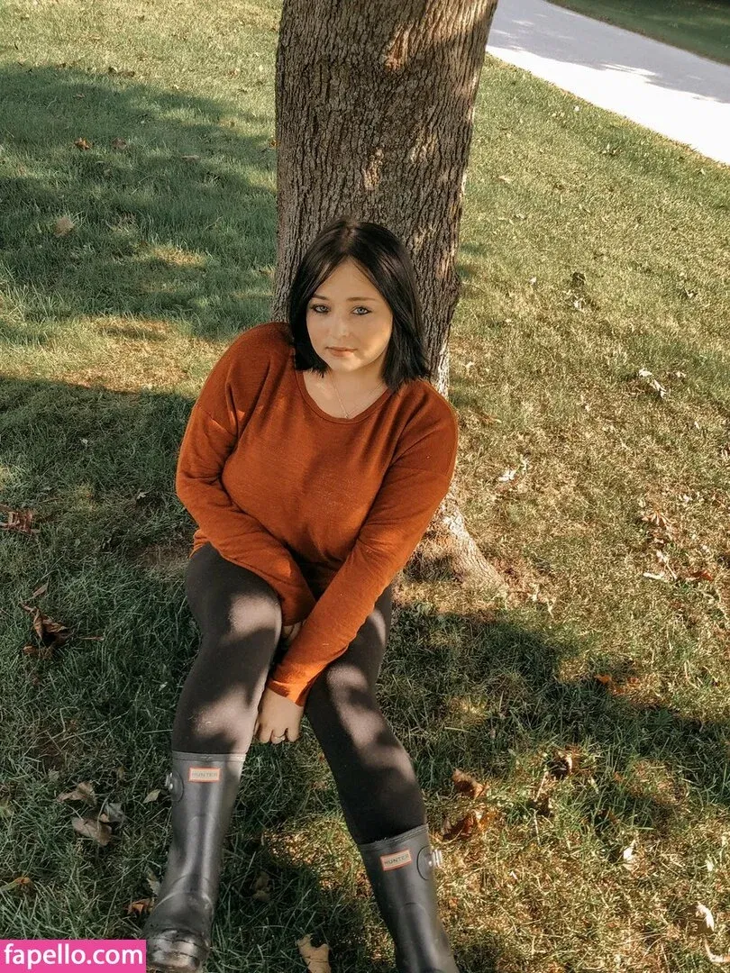 Emaliehall Onlyfans Photo Gallery 