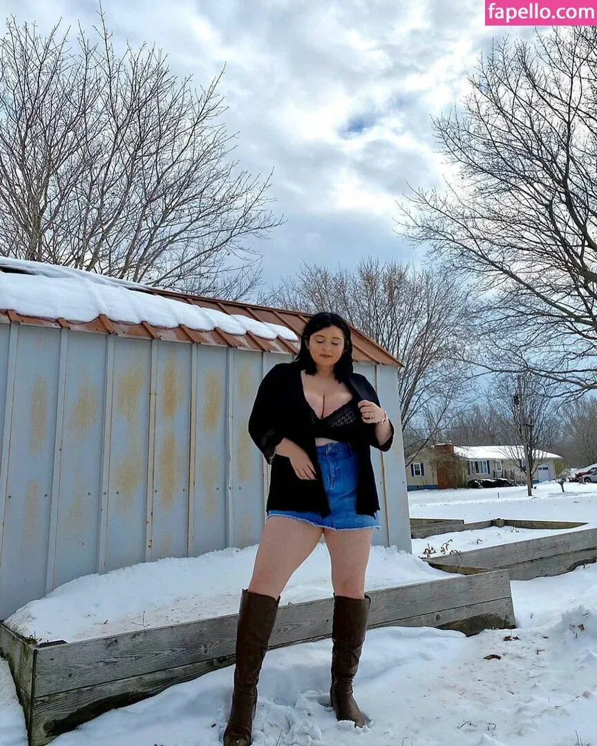 Emaliehall Onlyfans Photo Gallery 