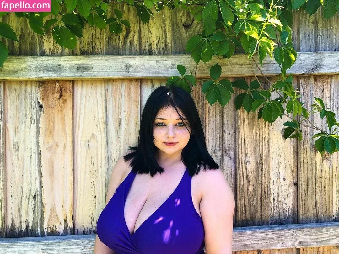 Emaliehall Onlyfans Photo Gallery 