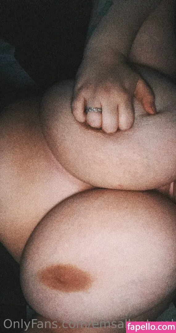 Emaliehall Onlyfans Photo Gallery 