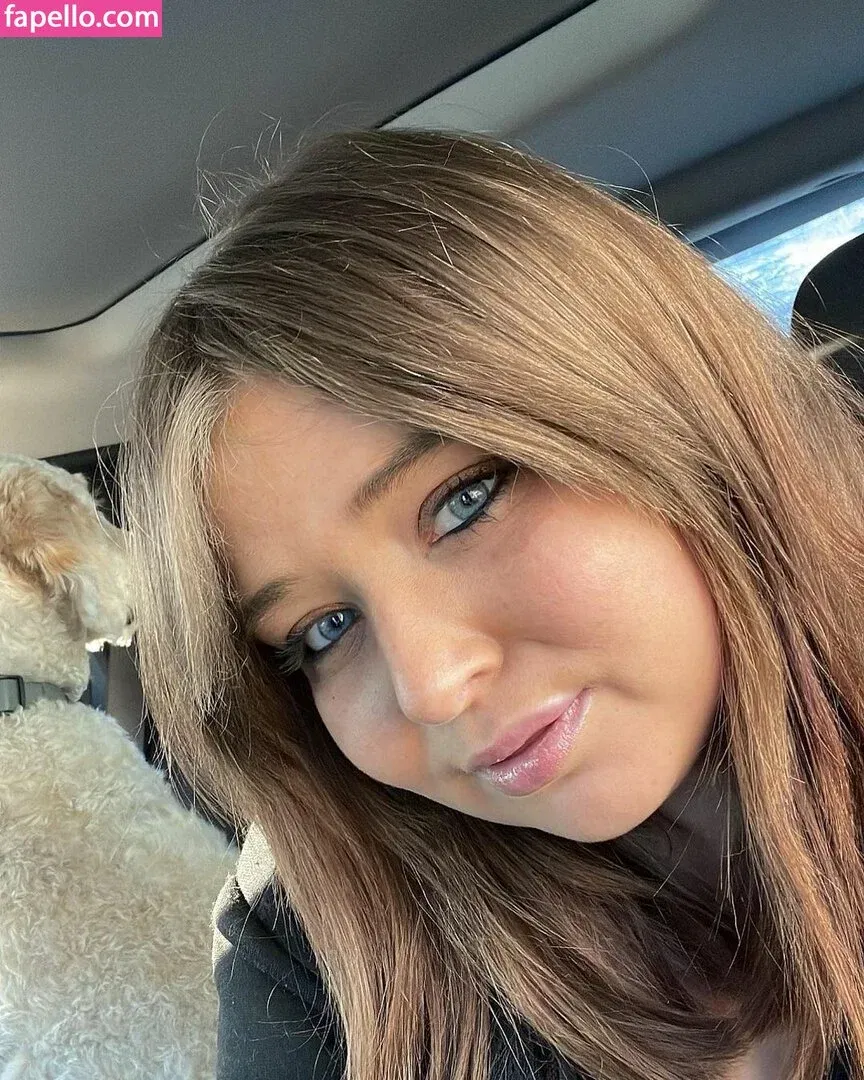 Emaliehall Onlyfans Photo Gallery 