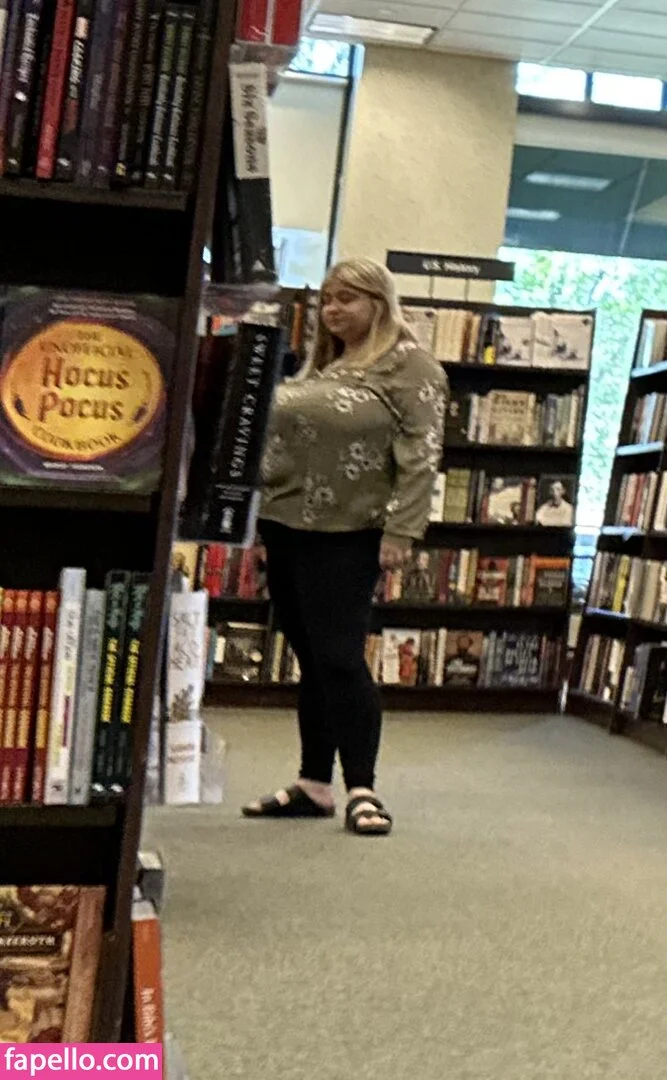 Emaliehall Onlyfans Photo Gallery 