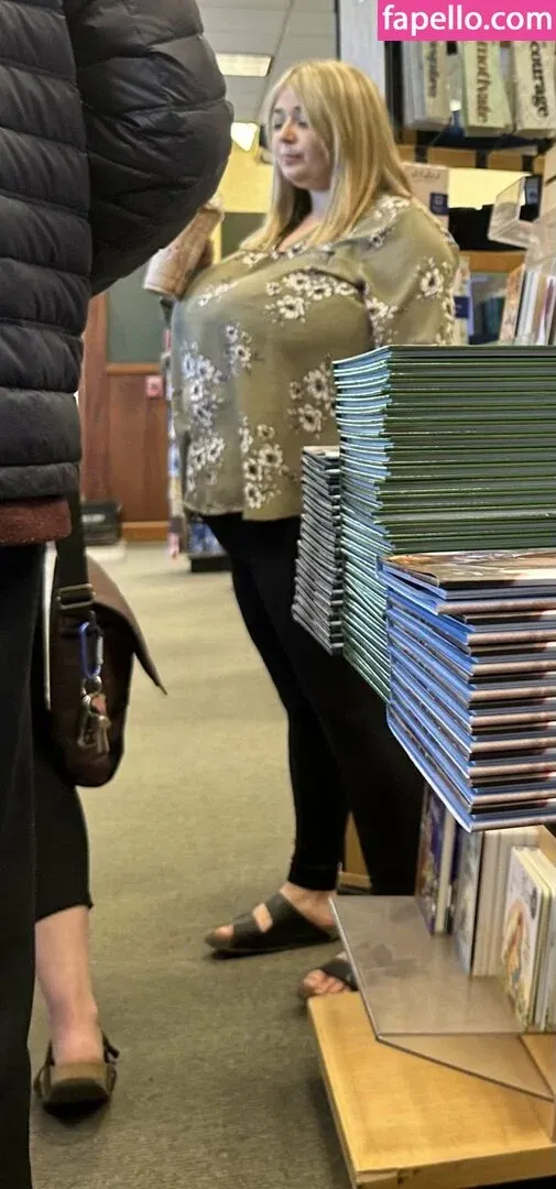 Emaliehall Onlyfans Photo Gallery 