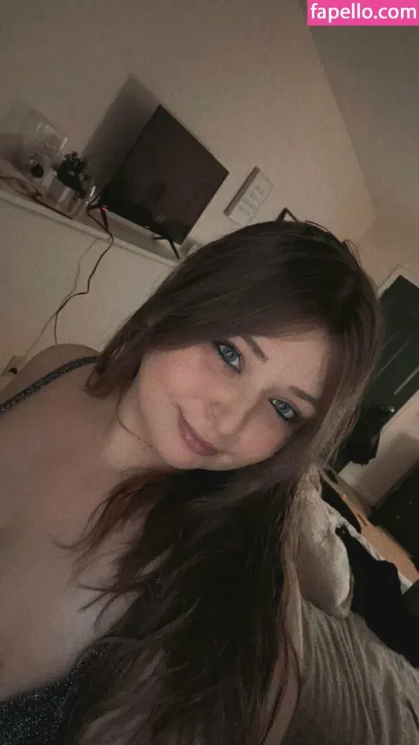 Emaliehall Onlyfans Photo Gallery 