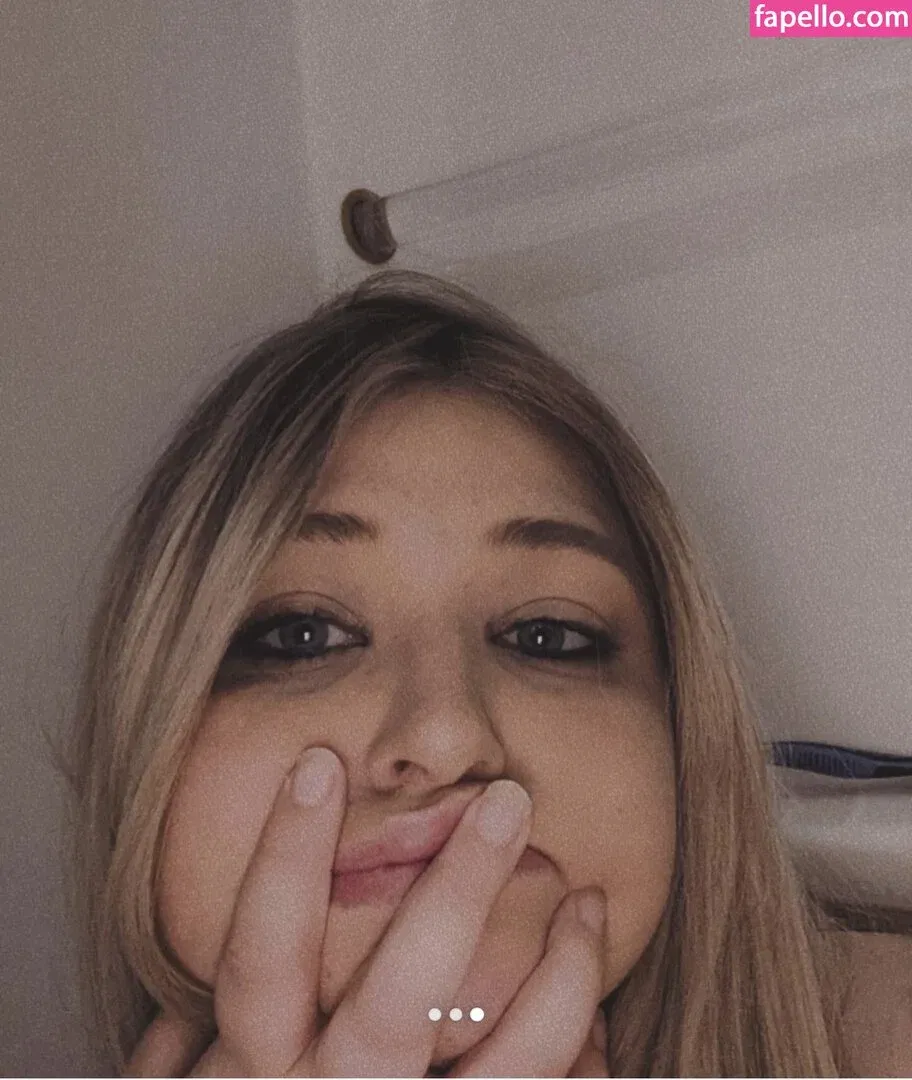 Emaliehall Onlyfans Photo Gallery 