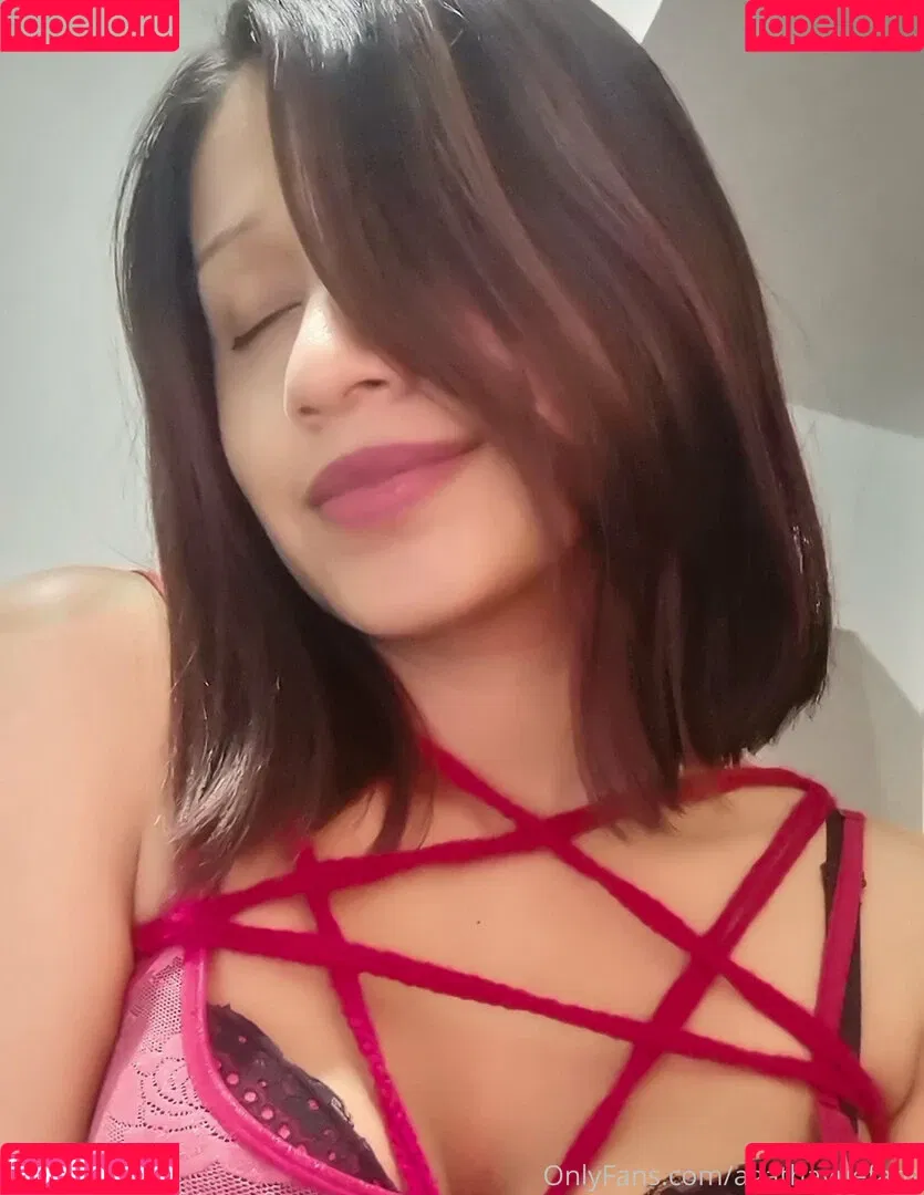 agathayuefree Onlyfans Photo Gallery 