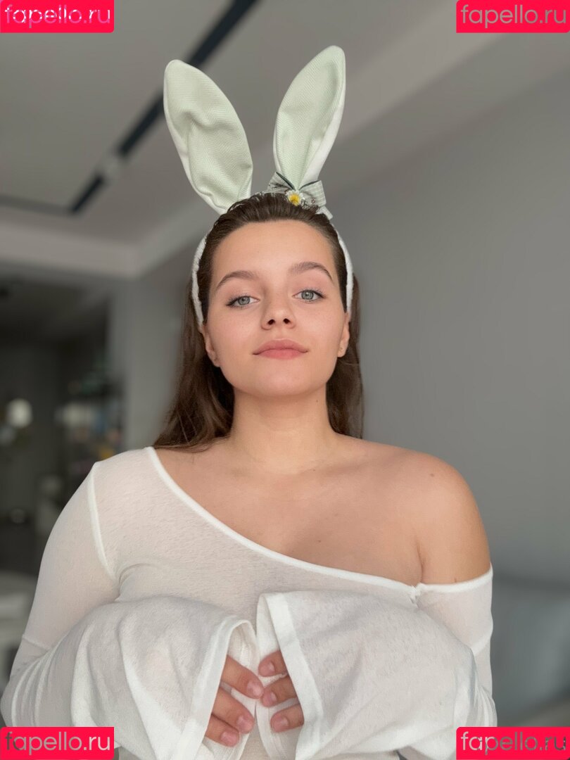 Bar Elias Onlyfans Photo Gallery 