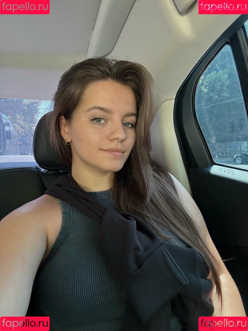 Bar Elias Onlyfans Photo Gallery 