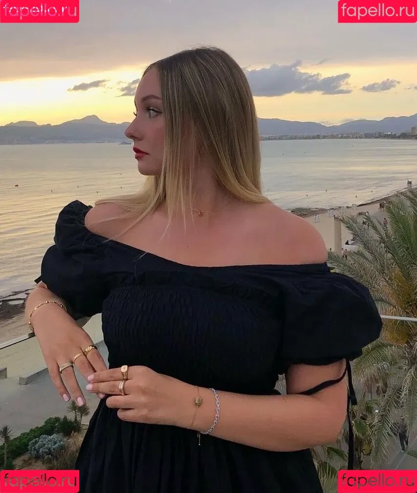 Mashabk Onlyfans Photo Gallery 