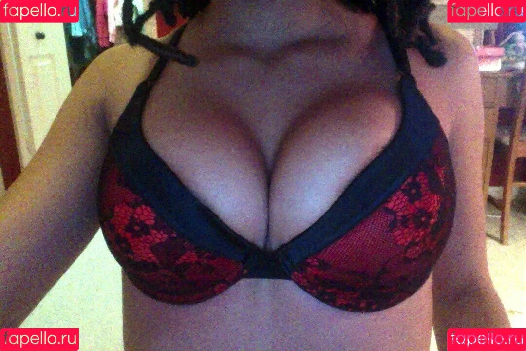 Anastasia Kiriluk Onlyfans Photo Gallery 