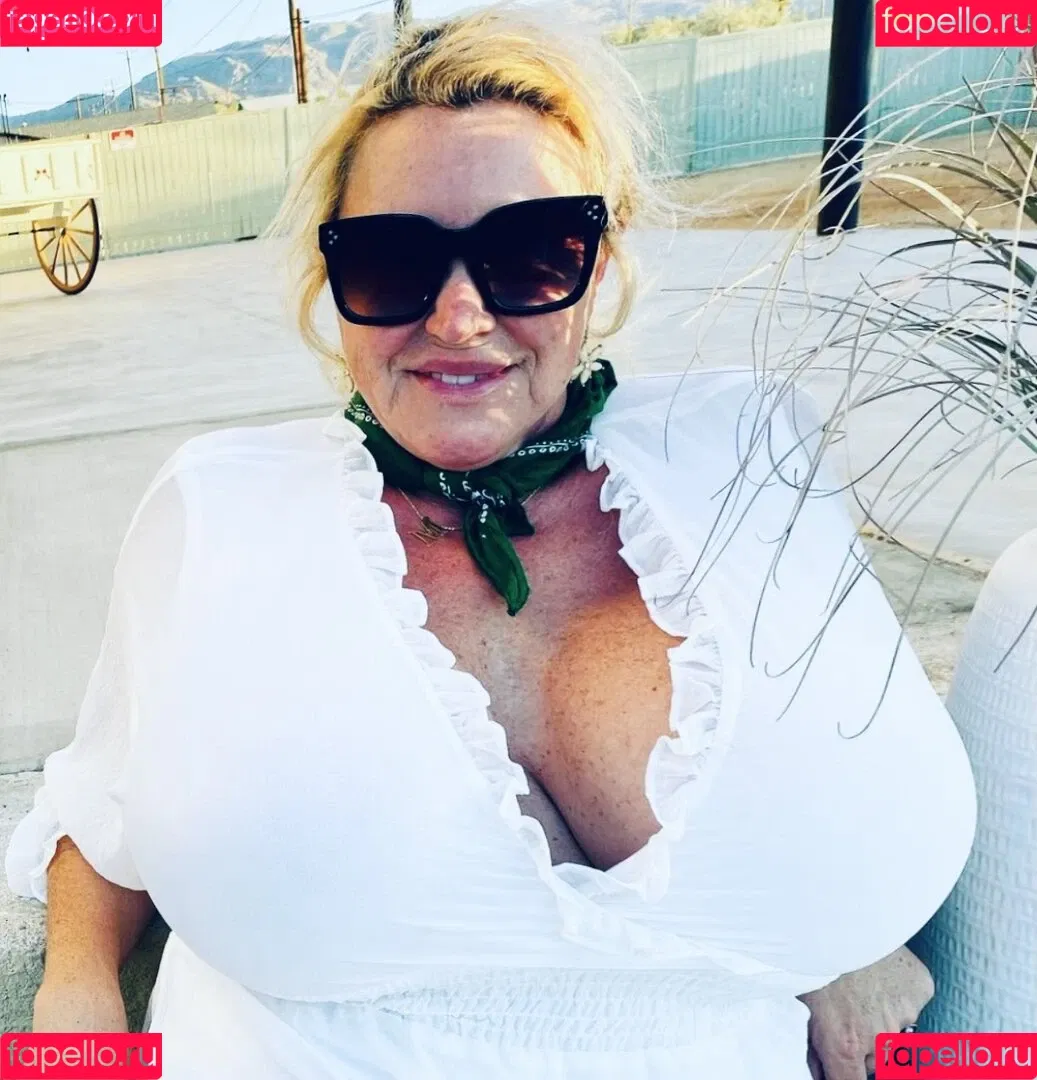 Jeri Juggies Onlyfans Photo Gallery 