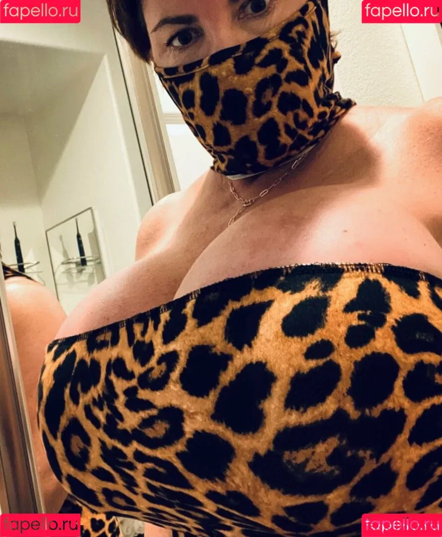 Jeri Juggies Onlyfans Photo Gallery 