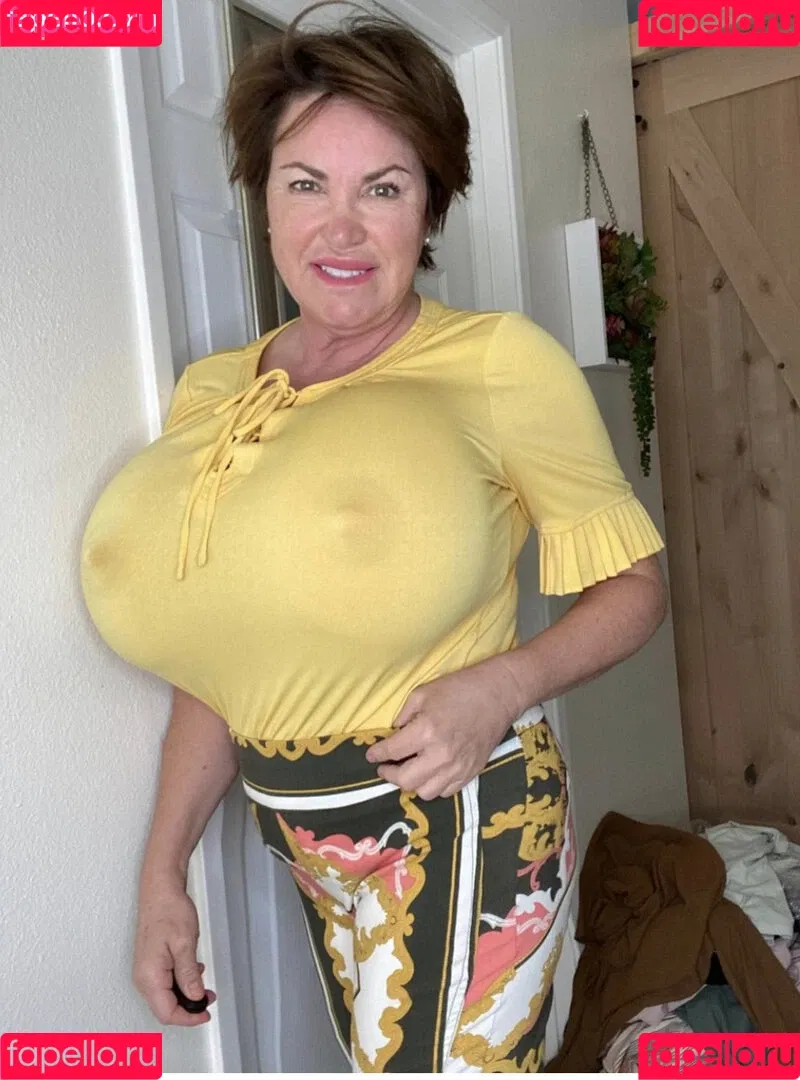 Jeri Juggies Onlyfans Photo Gallery 
