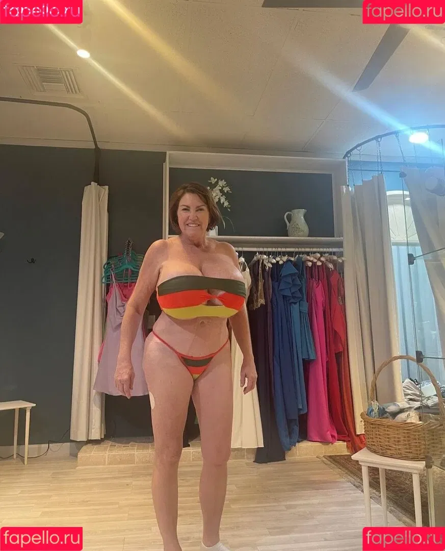 Jeri Juggies Onlyfans Photo Gallery 