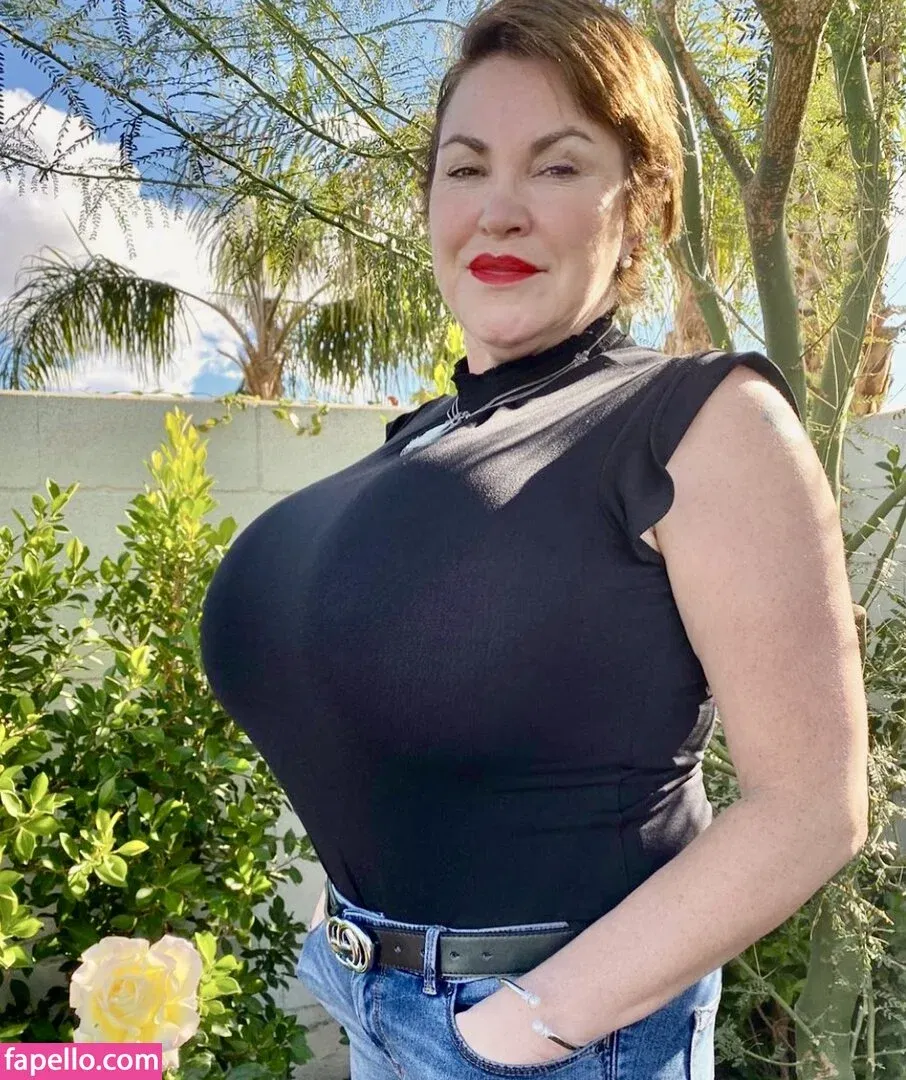 Jeri Juggies Onlyfans Photo Gallery 