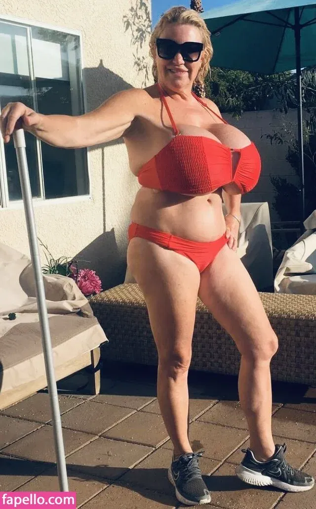 Jeri Juggies Onlyfans Photo Gallery 