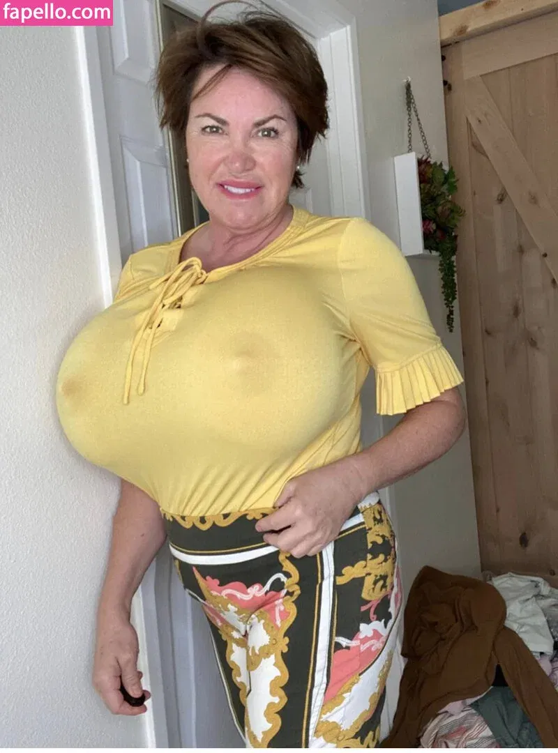 Jeri Juggies Onlyfans Photo Gallery 