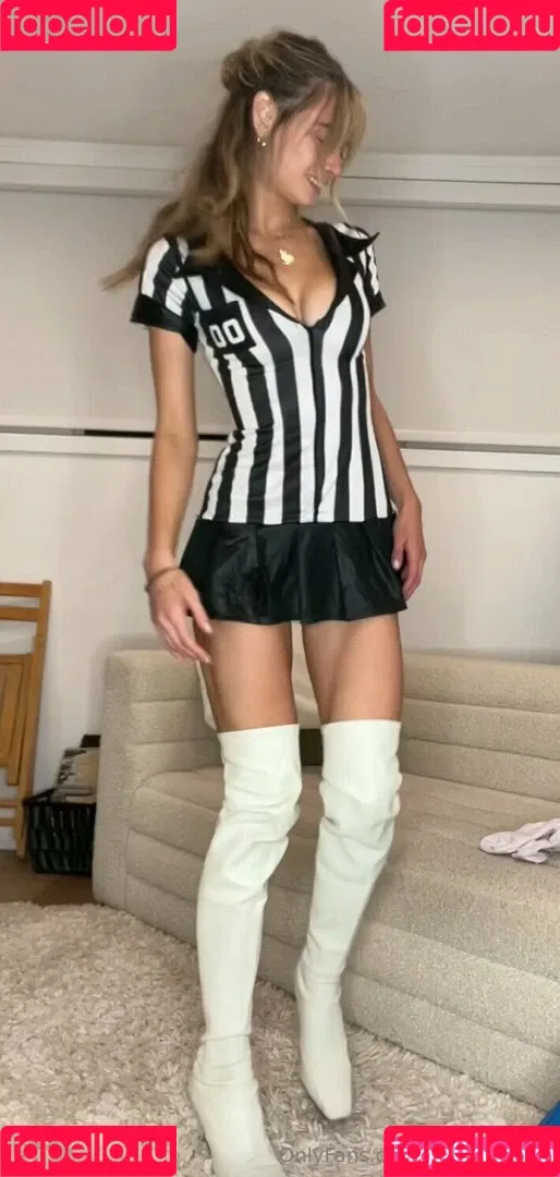 Larissa Schot Onlyfans Photo Gallery 