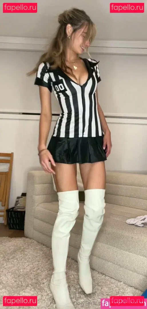 Larissa Schot Onlyfans Photo Gallery 