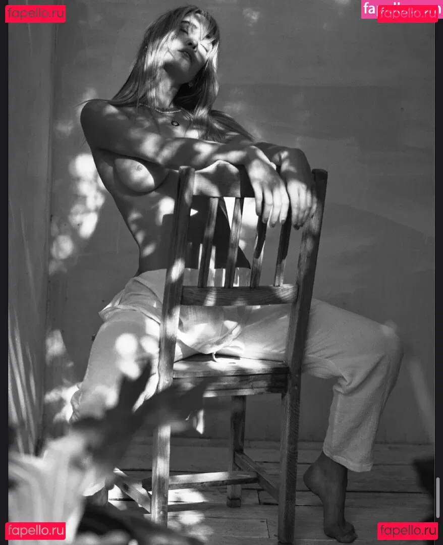 Larissa Schot Onlyfans Photo Gallery 