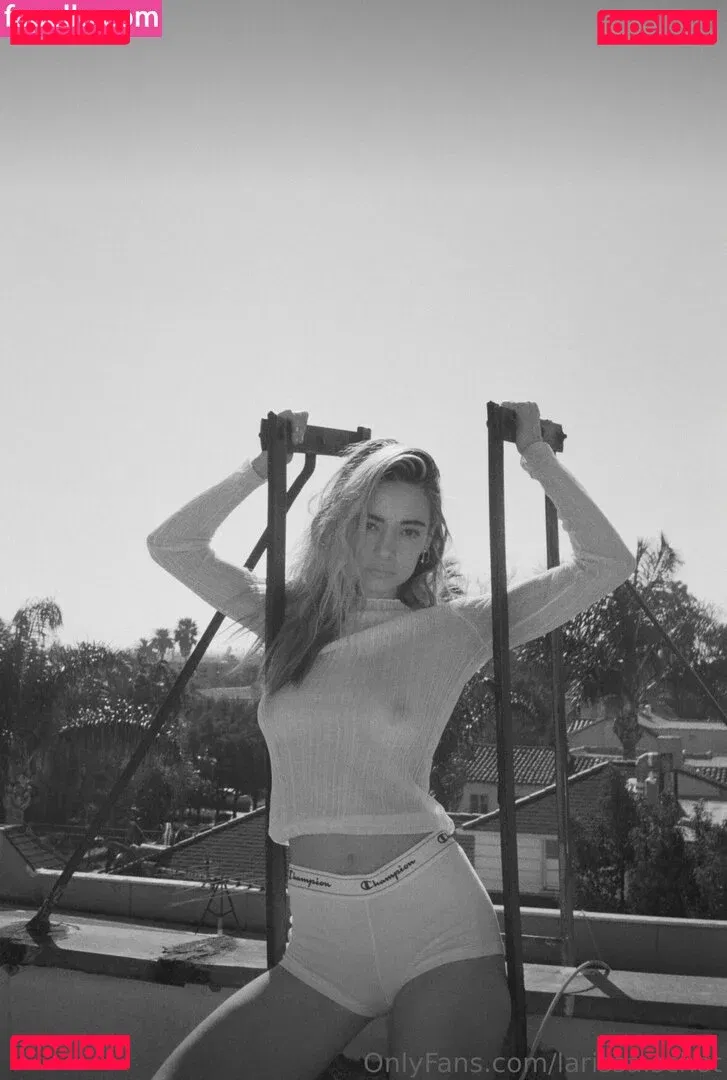 Larissa Schot Onlyfans Photo Gallery 