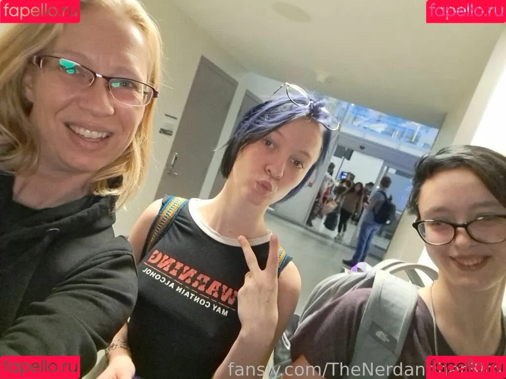 TheNerdandherBird Onlyfans Photo Gallery 