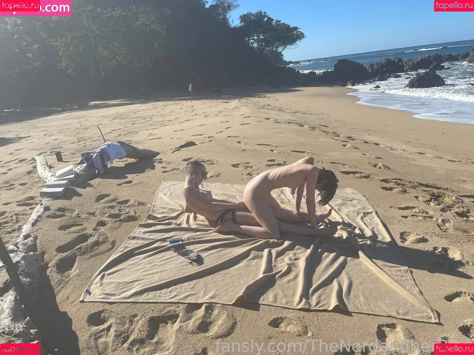 TheNerdandherBird Onlyfans Photo Gallery 