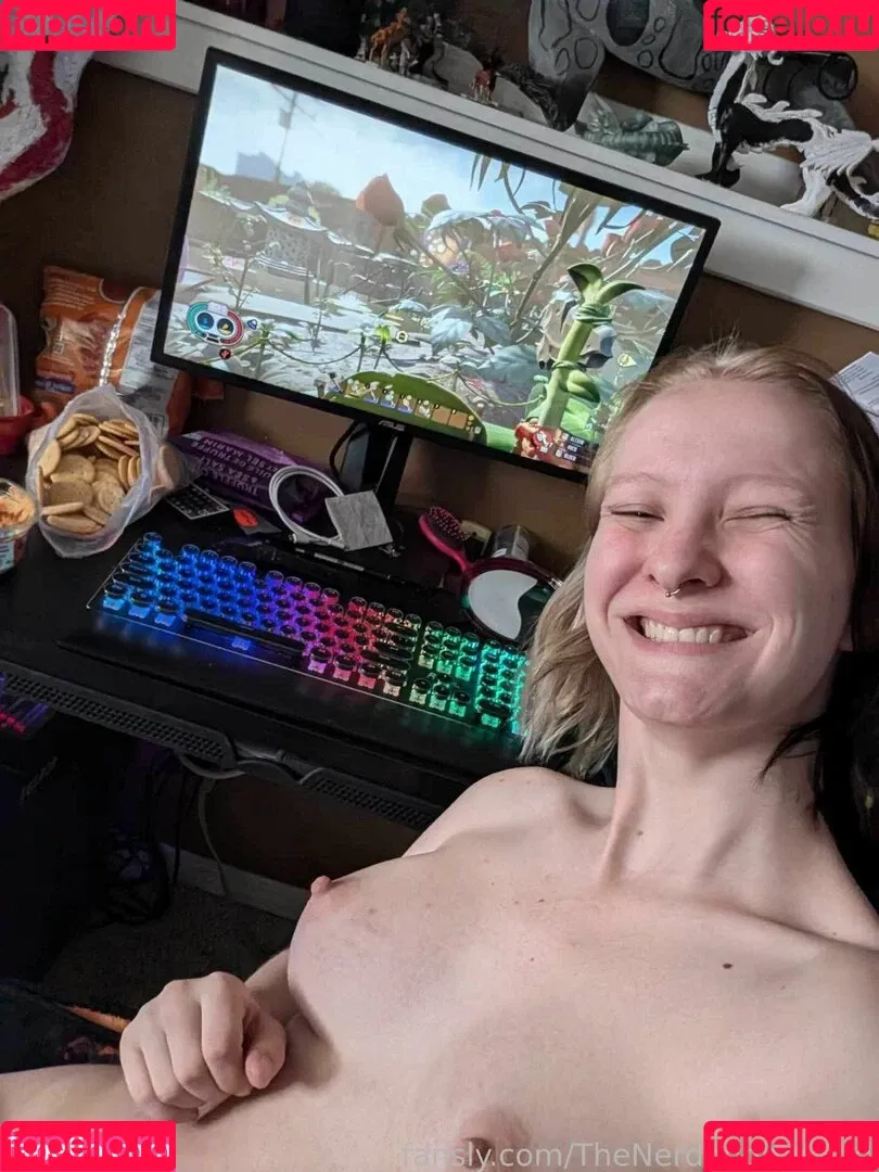 TheNerdandherBird Onlyfans Photo Gallery 