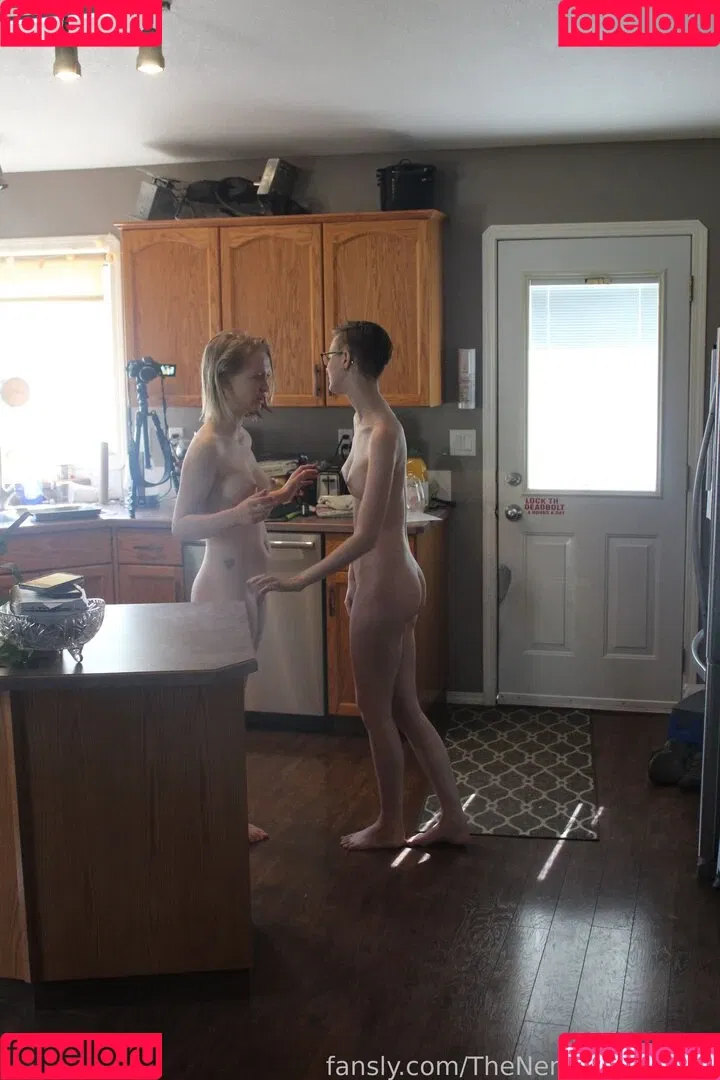 TheNerdandherBird Onlyfans Photo Gallery 