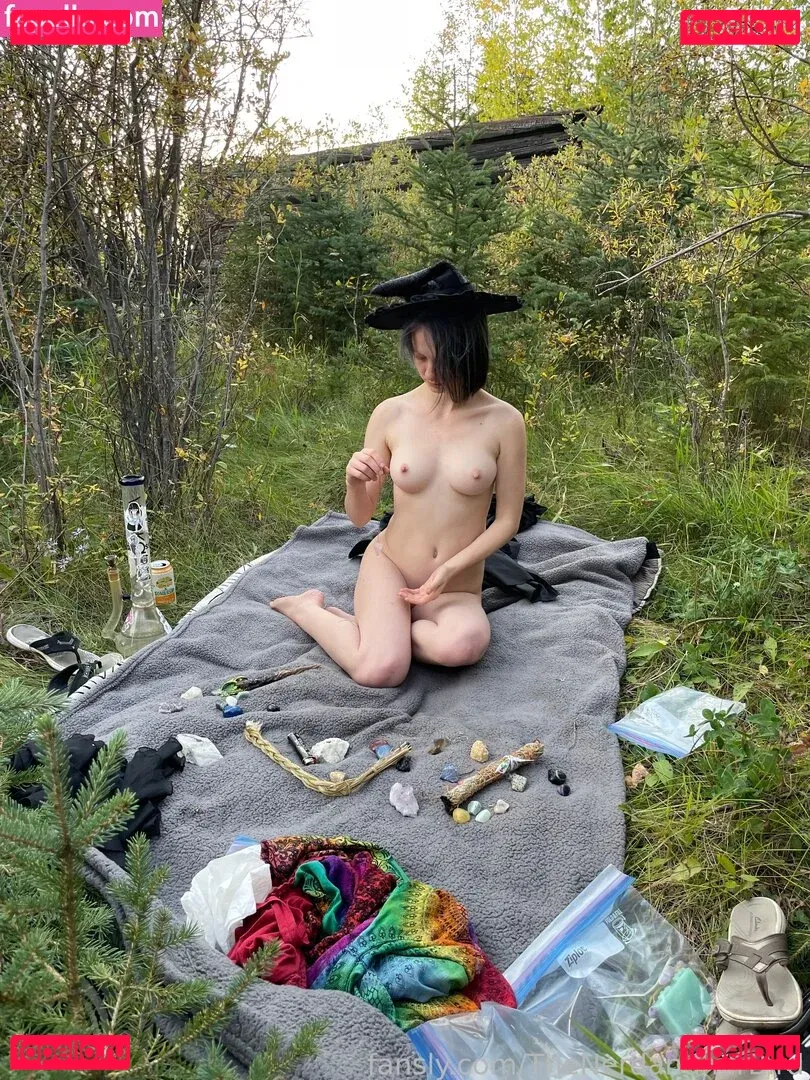 TheNerdandherBird Onlyfans Photo Gallery 