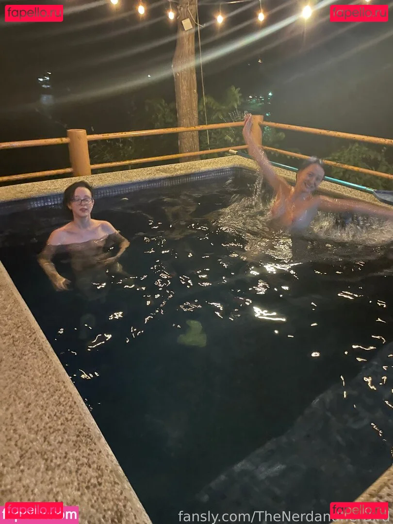 TheNerdandherBird Onlyfans Photo Gallery 