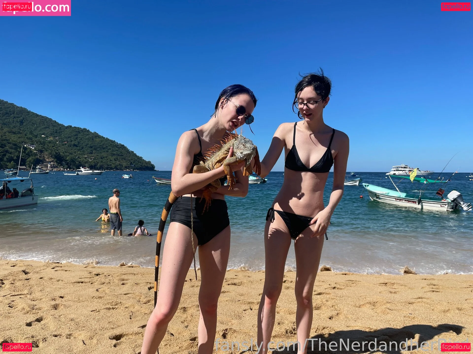 TheNerdandherBird Onlyfans Photo Gallery 