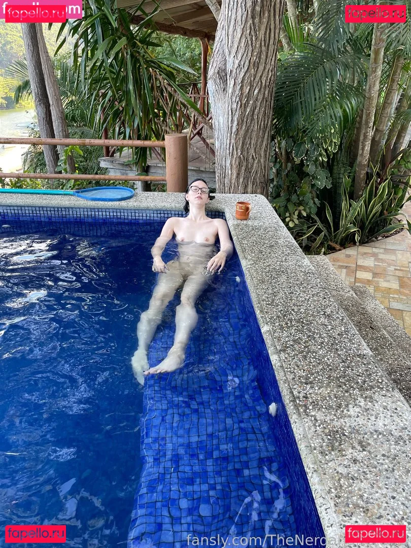 TheNerdandherBird Onlyfans Photo Gallery 