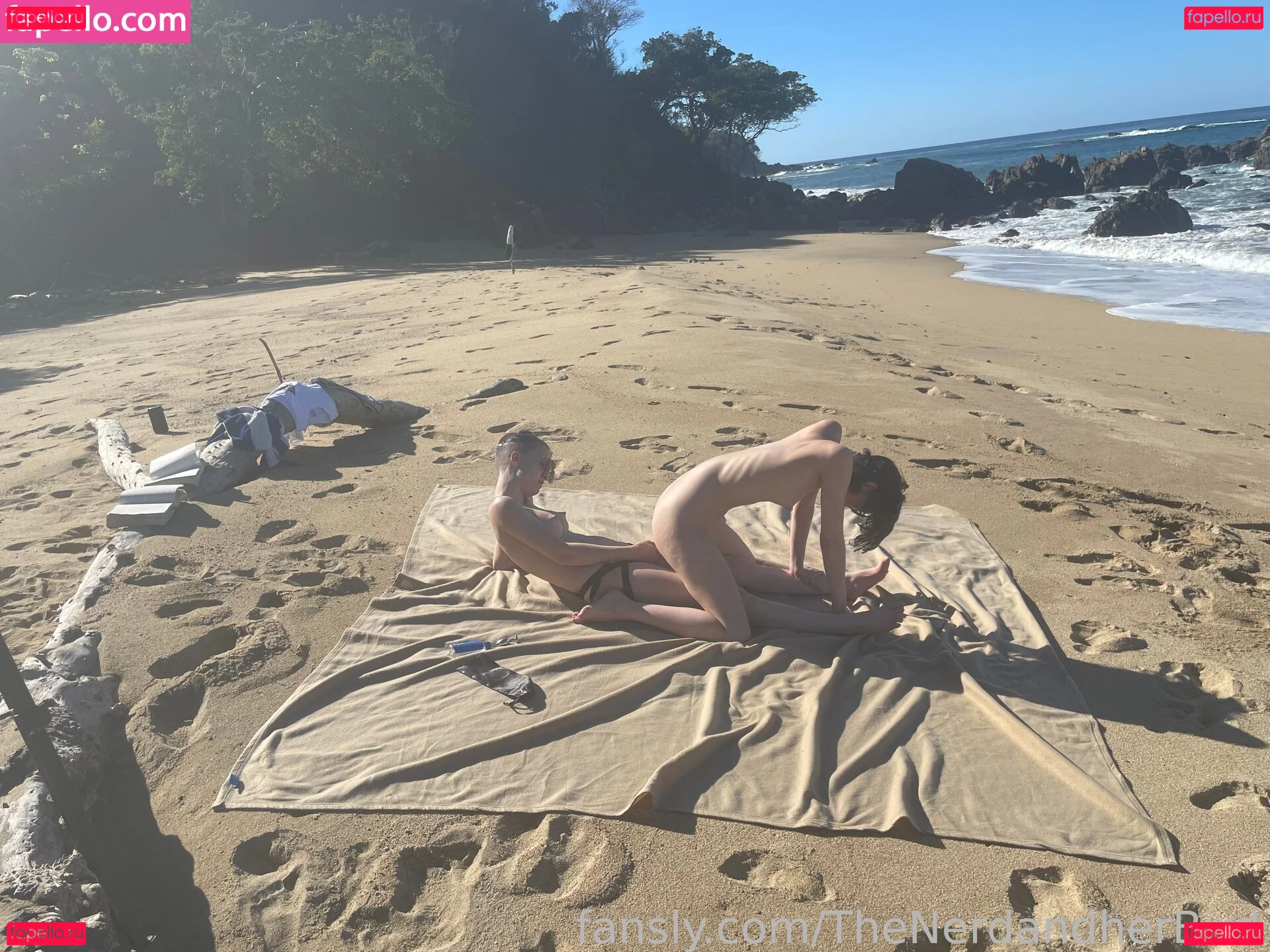 TheNerdandherBird Onlyfans Photo Gallery 