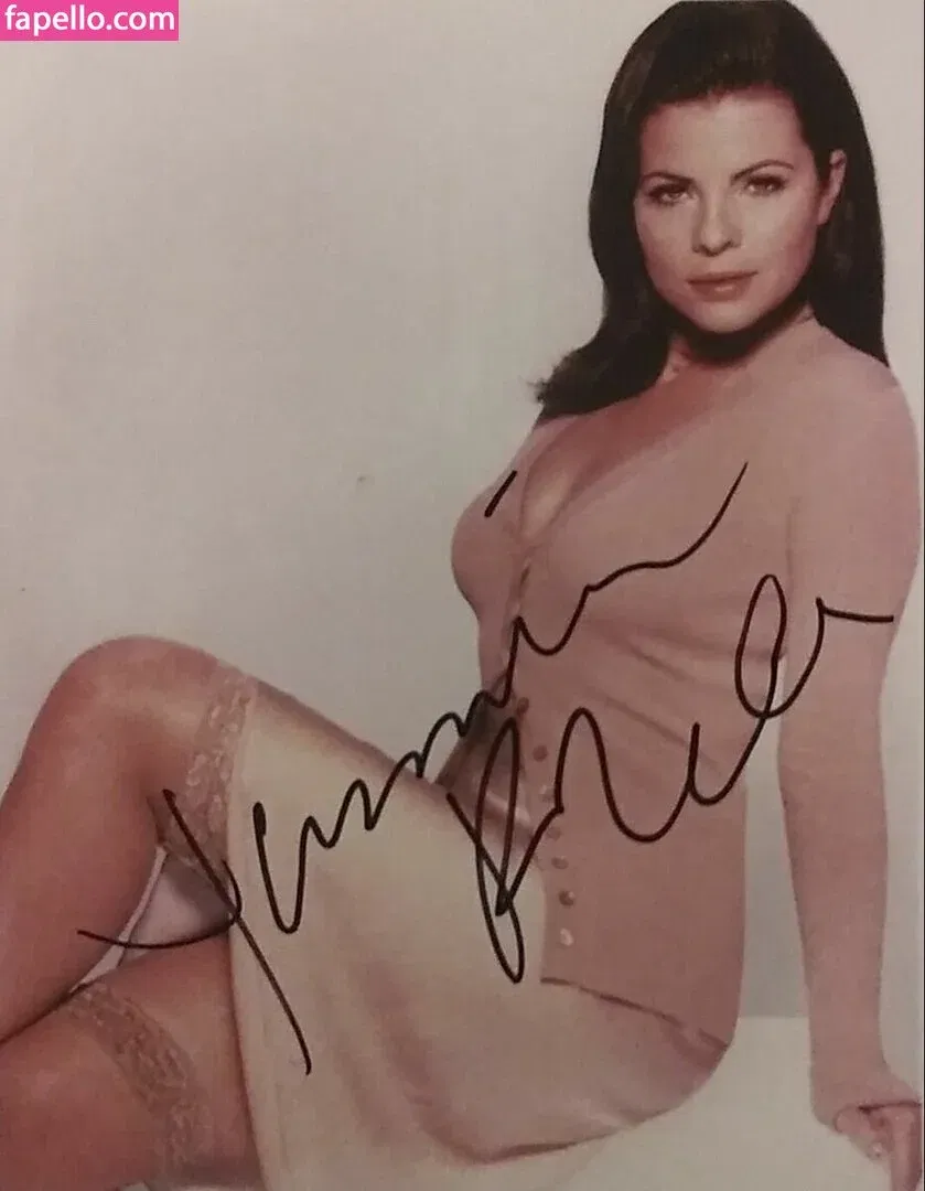 Yasmine Bleeth Onlyfans Photo Gallery 