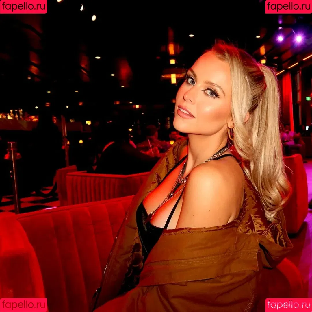 Ashley Walls Onlyfans Photo Gallery 